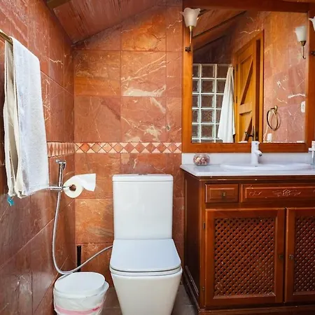 Rustic 5 Beds, Pool, Panoramic Views Vila *