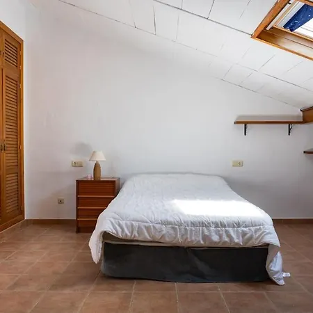 Rustic 5 Beds, Pool, Panoramic Views *