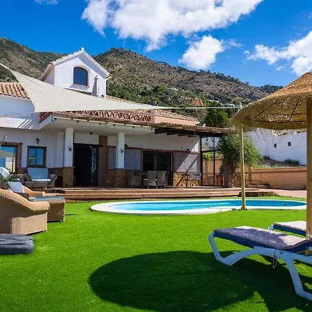 Rustic 5 Beds, Pool, Panoramic Views فيلة ميخاس