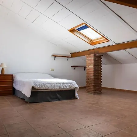 Rustic 5 Beds, Pool, Panoramic Views ميخاس