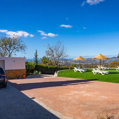 Rustic 5 Beds, Pool, Panoramic Views Villa *
